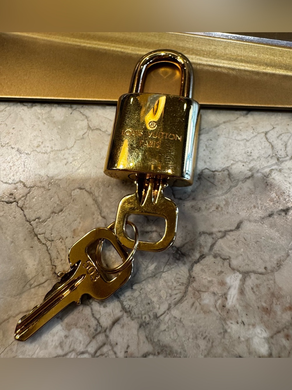 Louis Vuitton gold-tone padlock charm with 2 keys #503